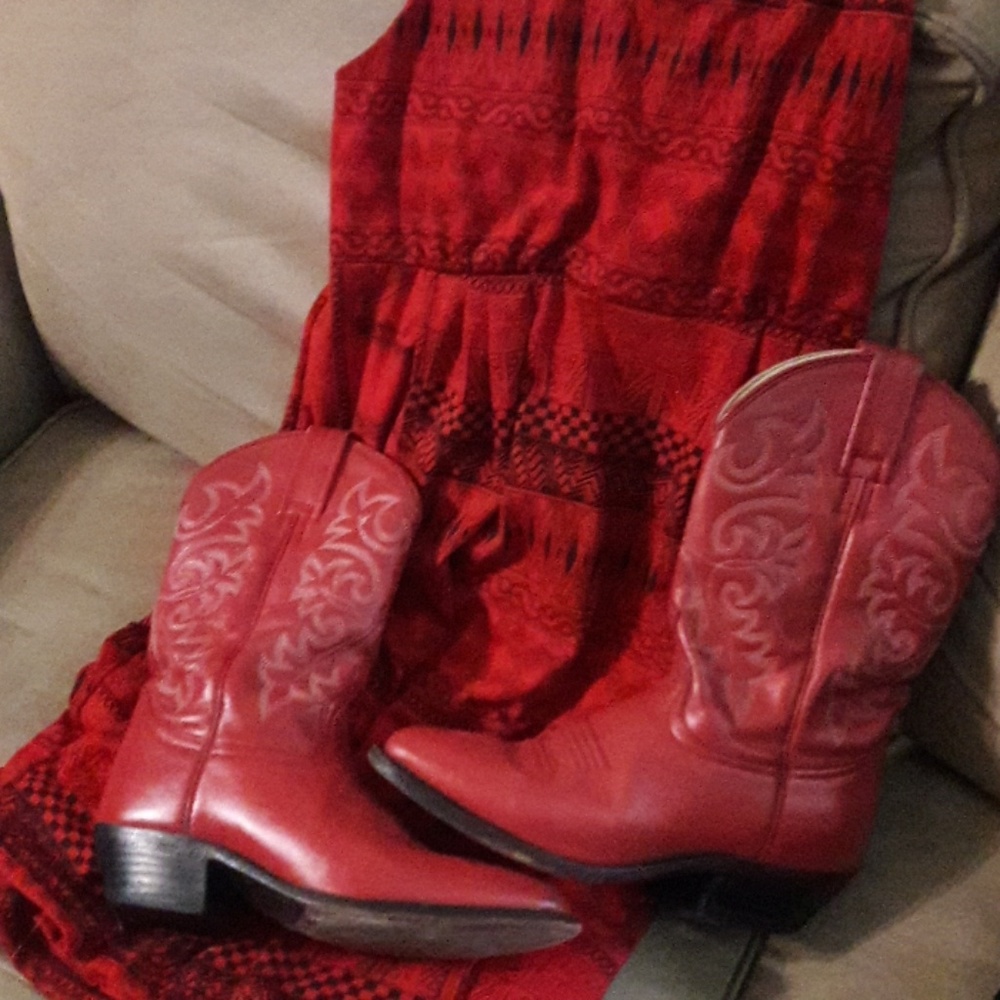 Red Cowgirl boots 6M